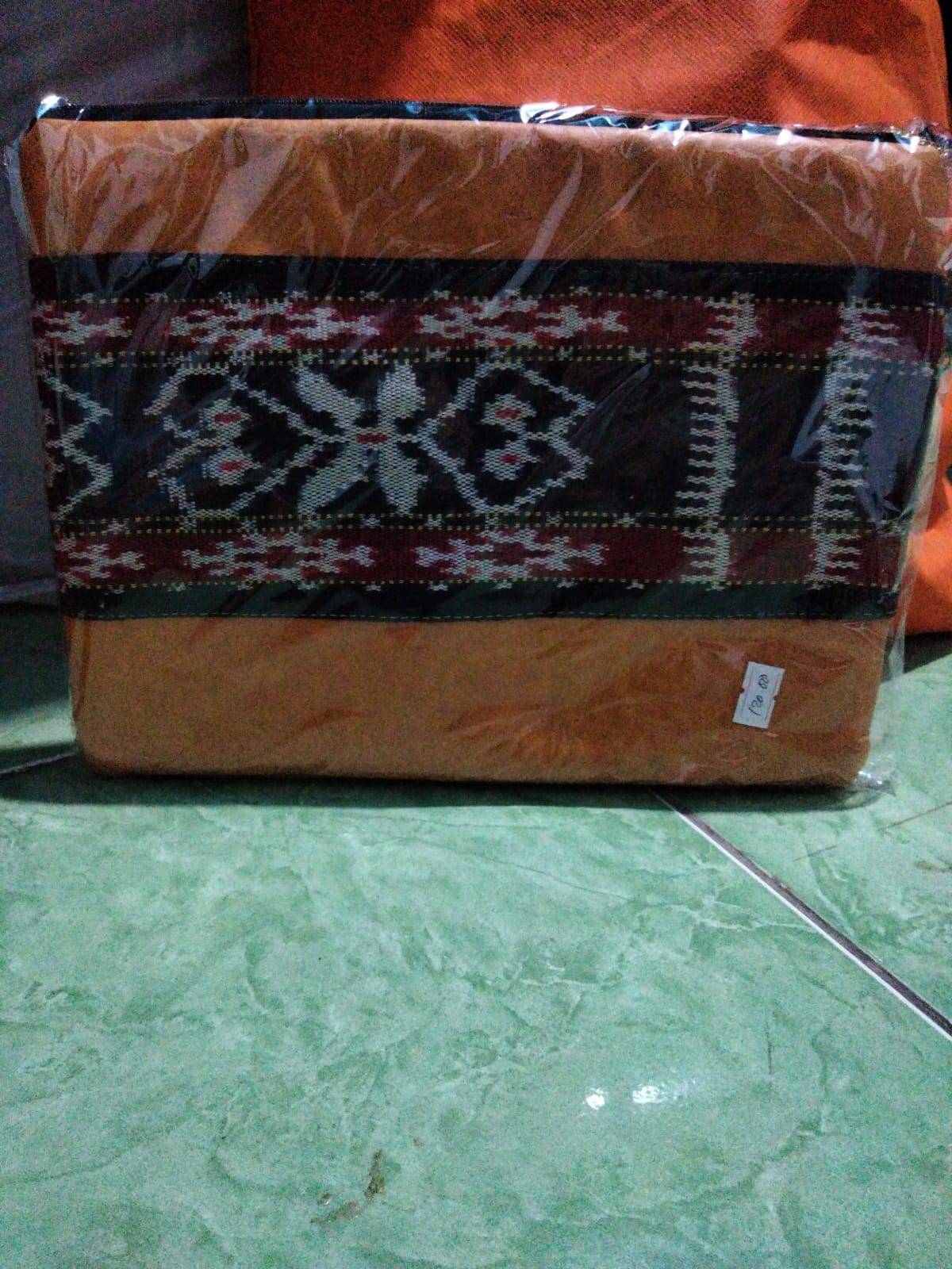 tas samping motif