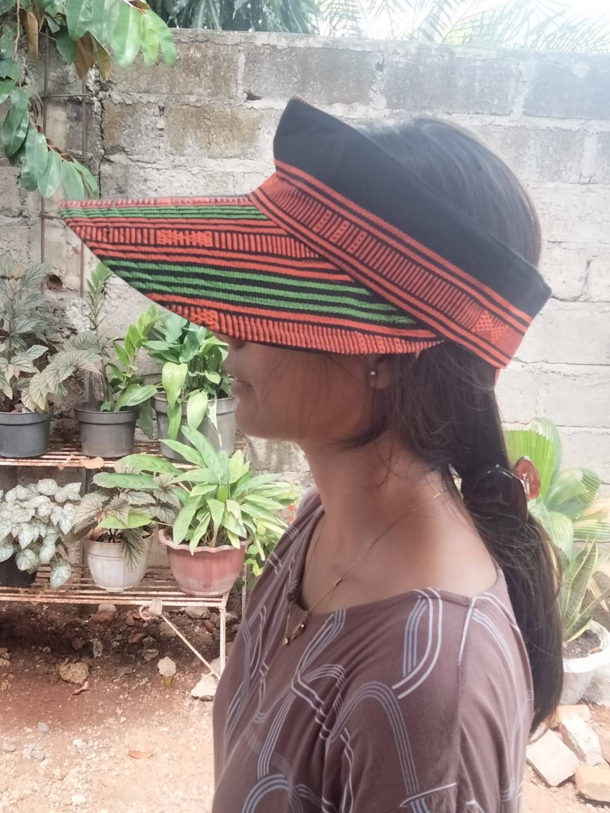 topi motif